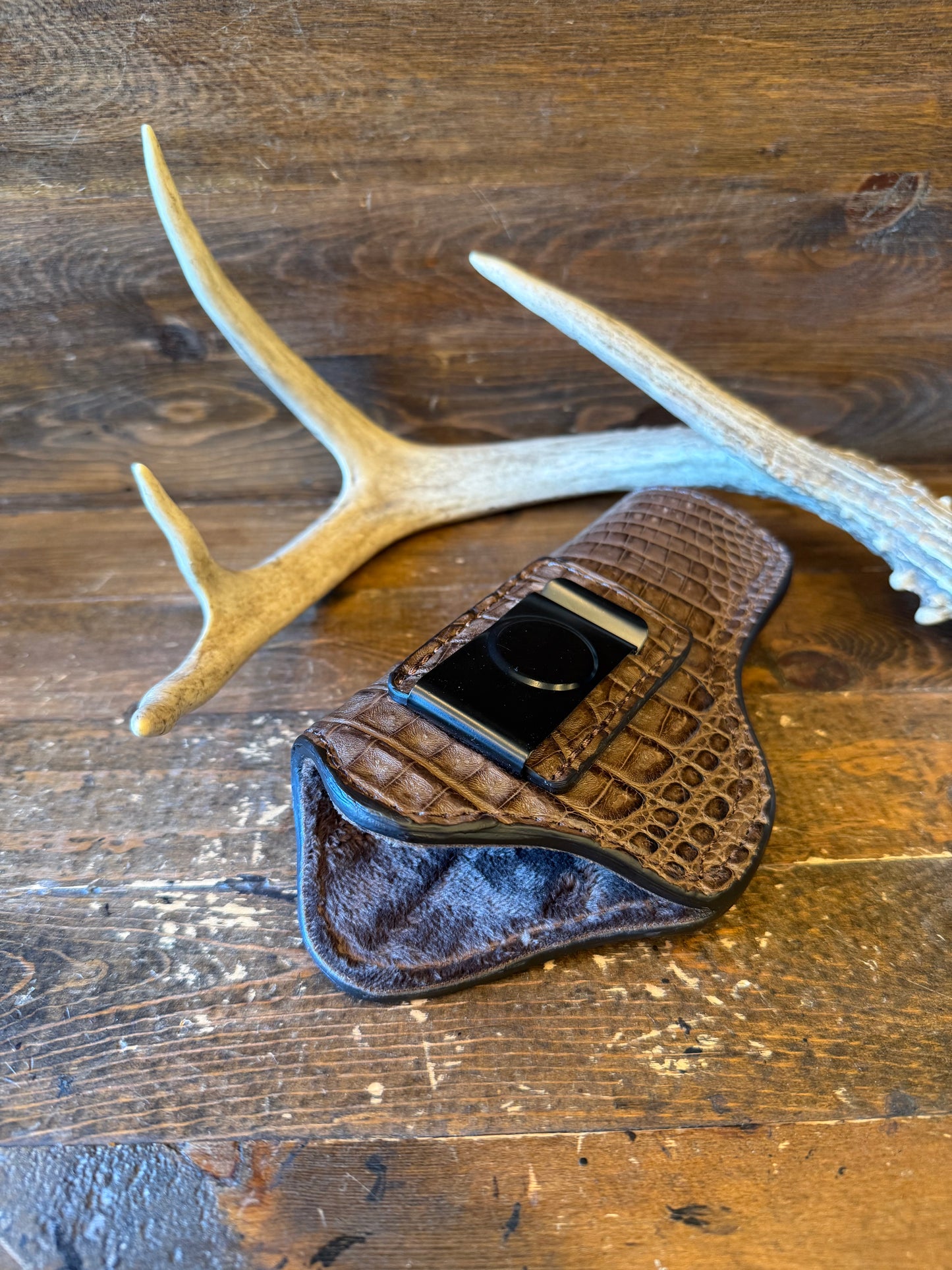 IWB Brown crocodile belly holster (1911)