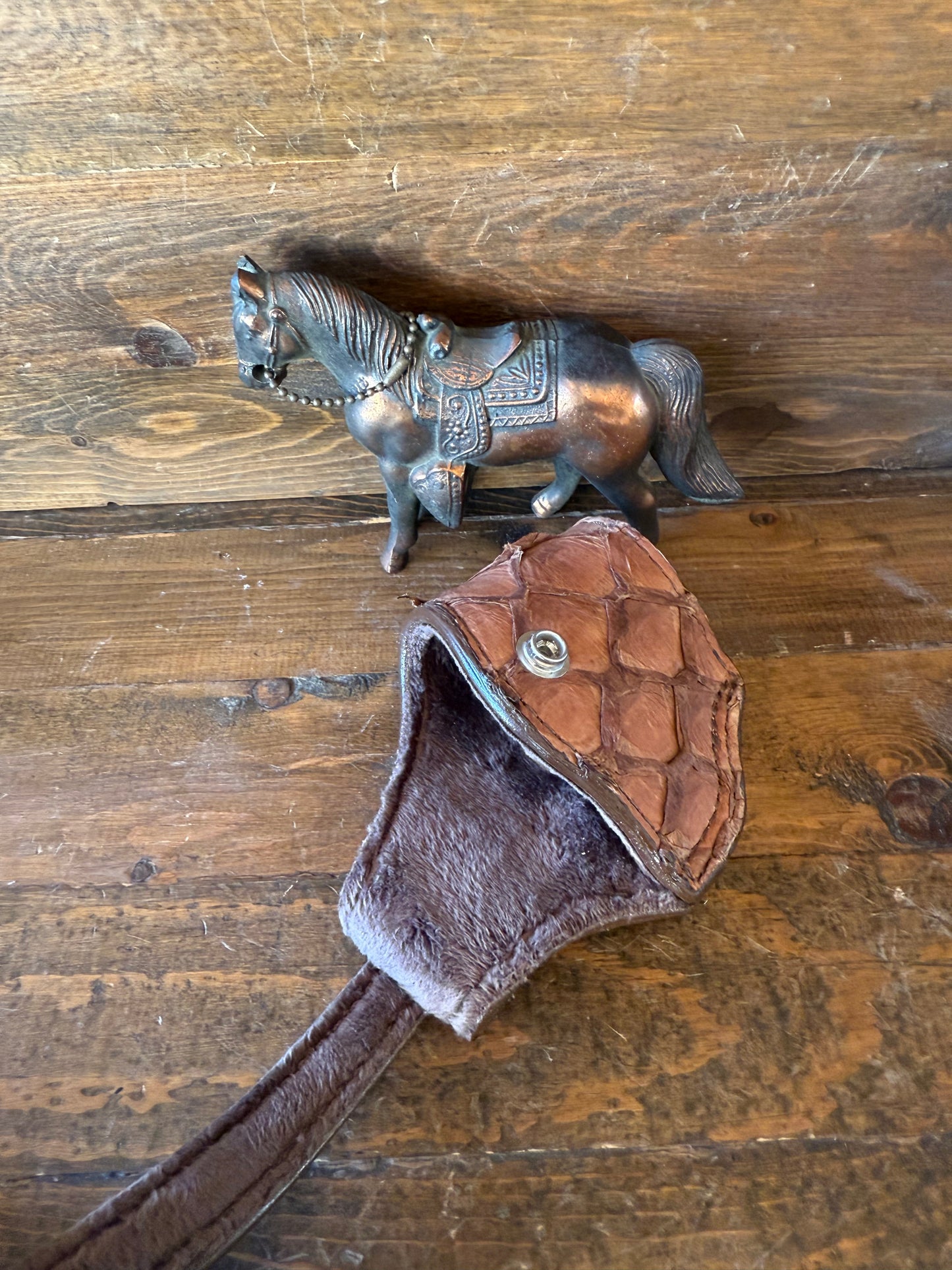 Light brown Pirarucu skin compact holster (1911)